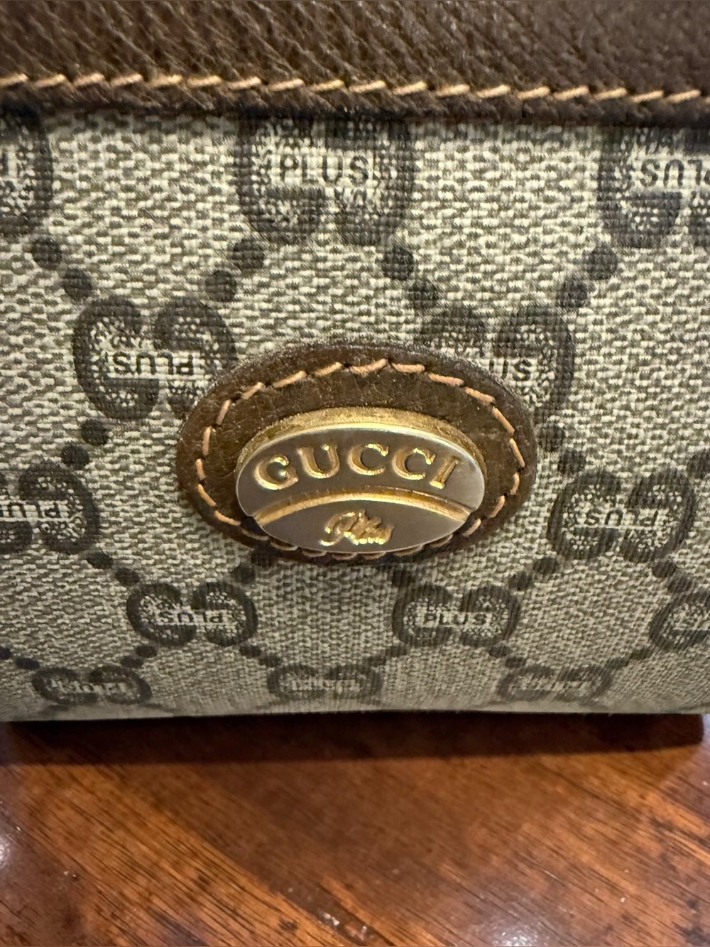 ✨ Vintage Gucci Plus Monogram Canvas Clutch / Cosmetic Pouch ✨ - Picture 4 of 11